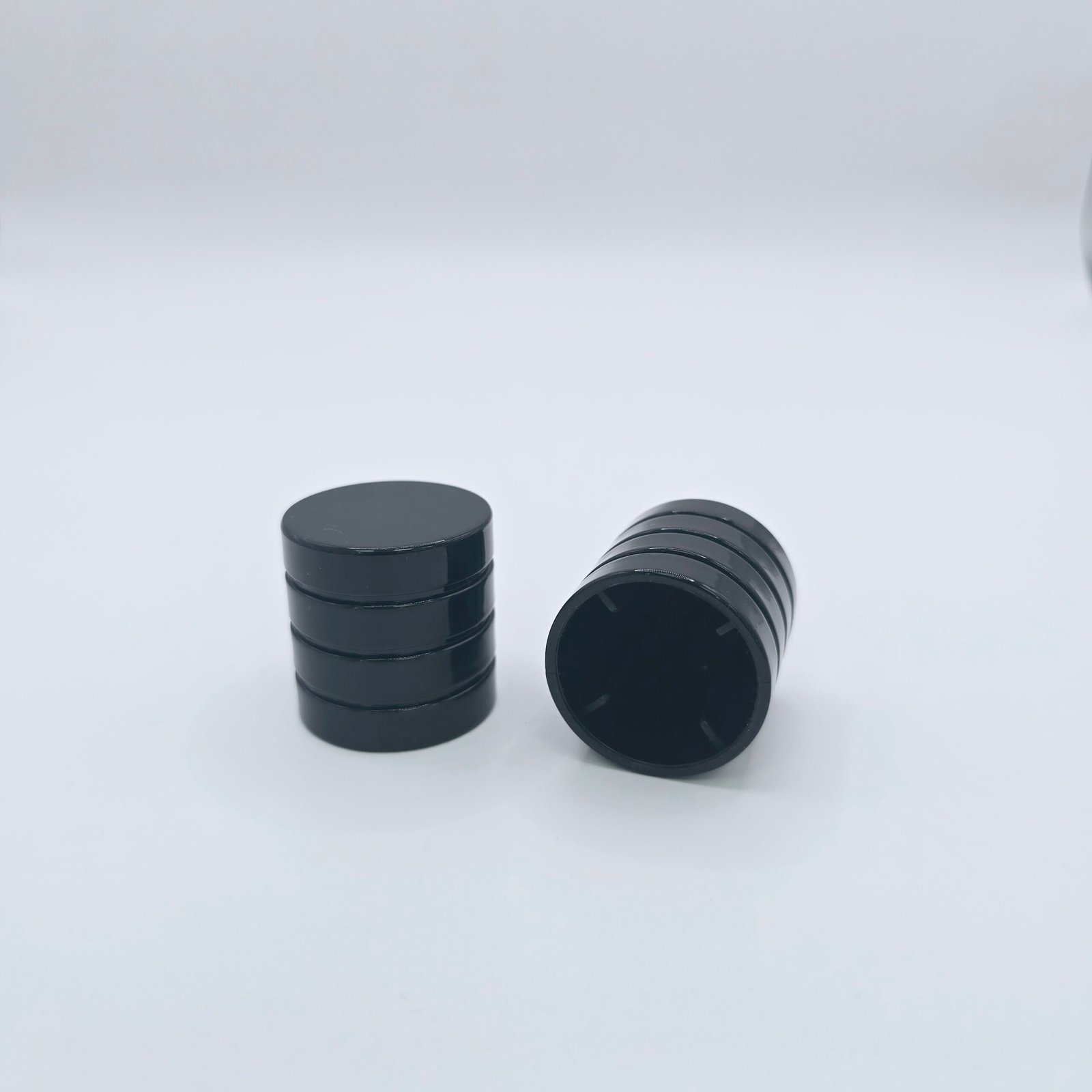 NS-9008 BLACK perfume bottle cap