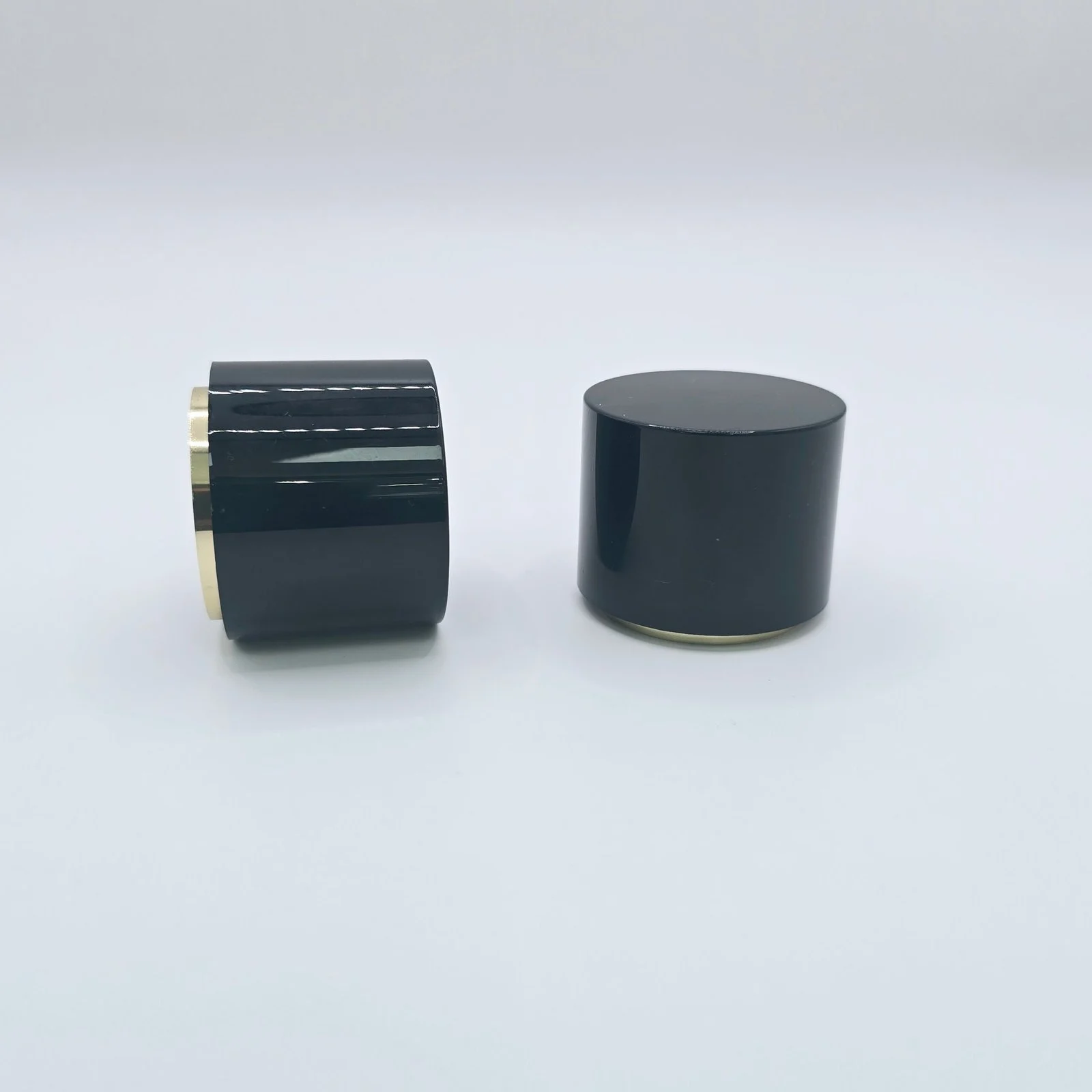 NS-271 magnetic cap